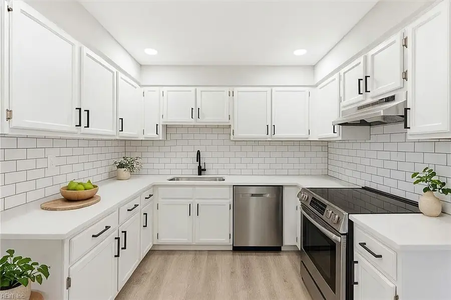 121 Whitewater Drive, Newport News, VA 23608 - Image #3