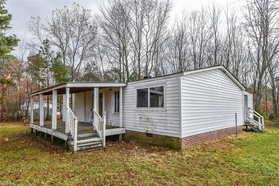 11525 Tucker Swamp Road, Zuni, VA 23898 - Image #3