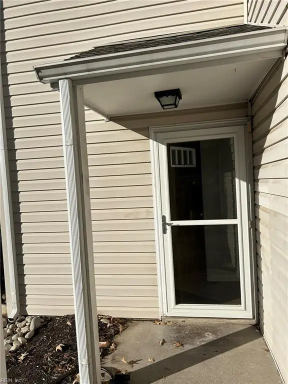 1016 Pebblewood Drive, Virginia Beach, VA 23464 - Image #2