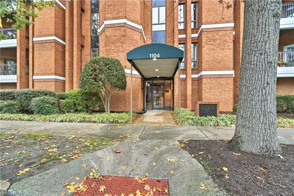 1104 Botetourt Gardens #A-6, Norfolk, VA 23507 - Image #1