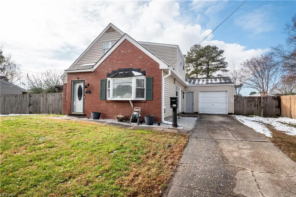 237 Dillon Drive, Virginia Beach, VA 23452 - Image #1