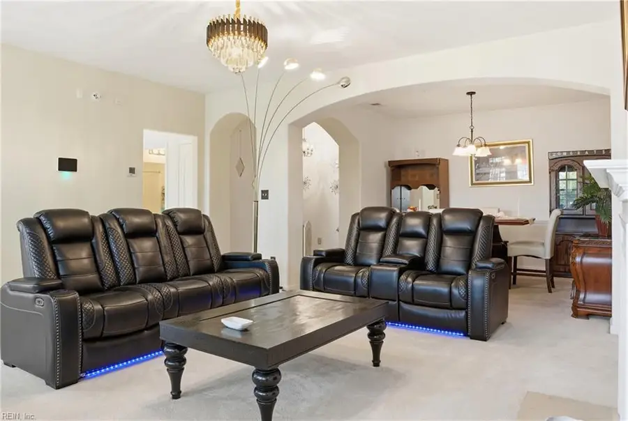 1072 Grand Oak Lane, Virginia Beach, VA 23455 - Image #3