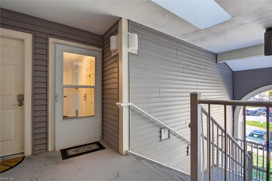 1012 Autumn Woods Lane #110, Virginia Beach, VA 23452 - Image #2