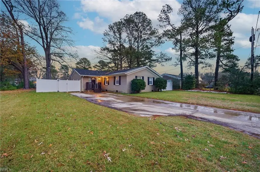 761 Sherman Drive, Chesapeake, VA 23320 - Image #2