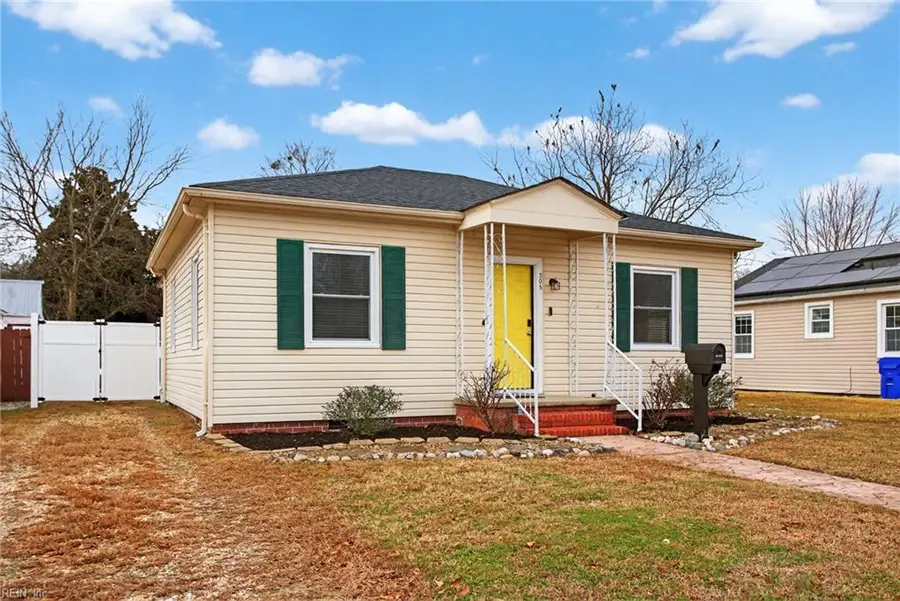 305 Elizabeth Street, Suffolk, VA 23434 - Image #2