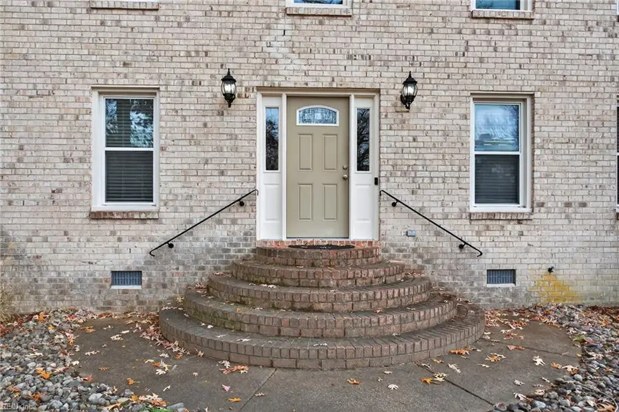 1026 Woodwind Way, Chesapeake, VA 23320 - Image #2