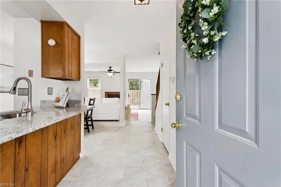 16 Bayview Court, Hampton, VA 23664 - Image #2