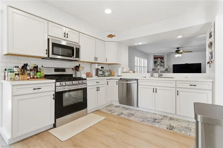 2956 Chestwood Bend, Virginia Beach, VA 23453 - Image #3