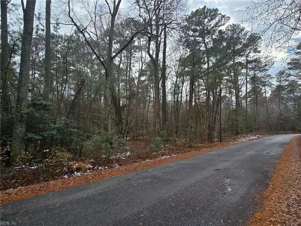 5.1+AC Fox Mill Court, Gloucester, VA 23061