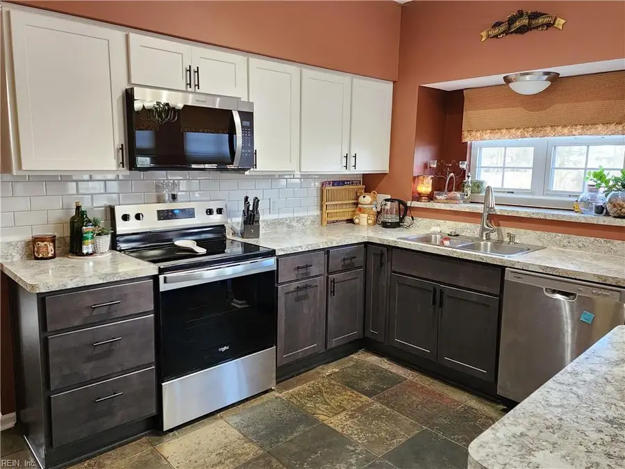 1104 Cutspring Road, Chesapeake, VA 23322 - Image #2