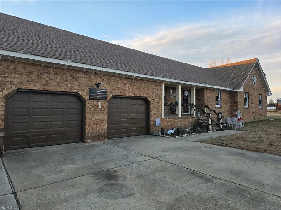 104 Chrisfield Circle, Smithfield, VA 23430 - Image #2