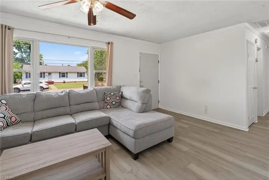 3321 Candlewood Drive, Hampton, VA 23666 - Image #3