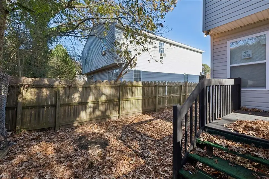 319 Roselynn Lane, Virginia Beach, VA 23454 - Image #2