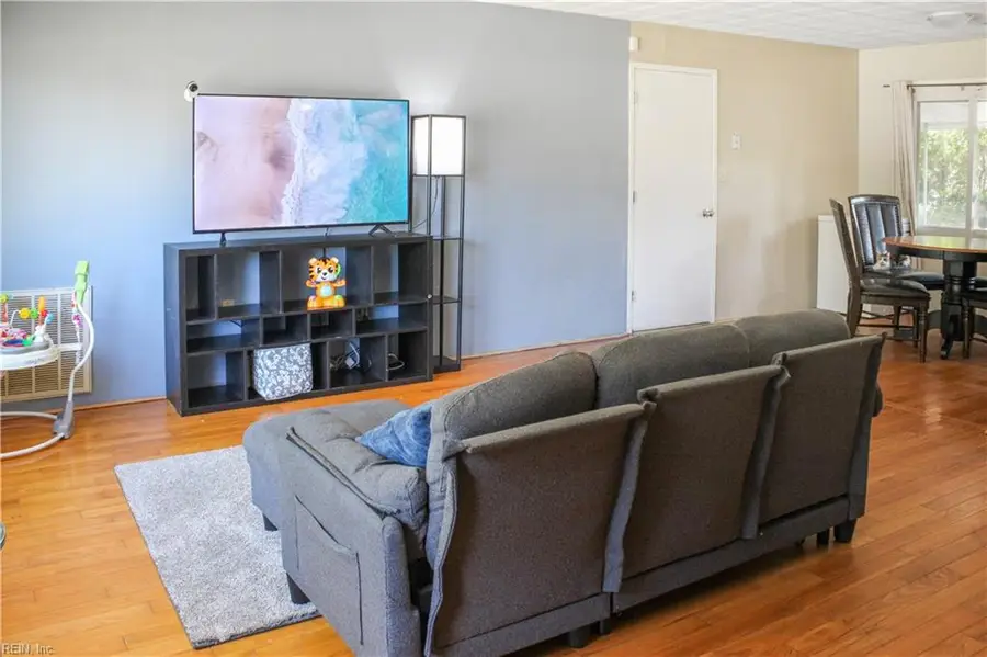 1817 Hartford Drive, Norfolk, VA 23518 - Image #3