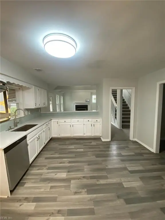 988 Kela Crescent, Virginia Beach, VA 23451 - Image #3