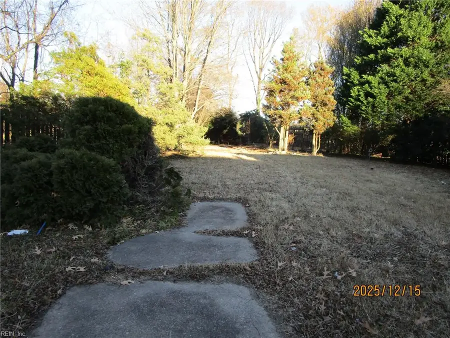 12 Mcdonald Road, Hampton, VA 23669 - Image #3
