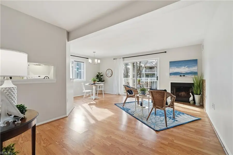 1009 Autumn Woods Lane #107, Virginia Beach, VA 23454 - Image #3