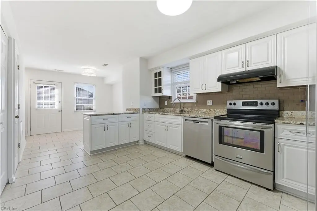 722 16th Street #B, Virginia Beach, VA 23451 - Image #1