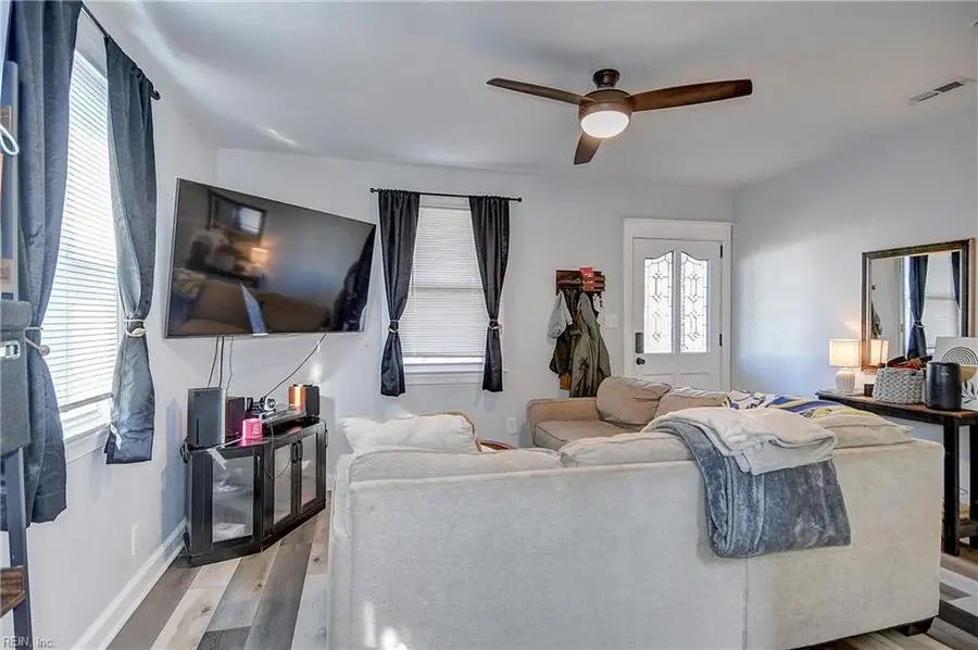 314 Cooper St, Hampton, VA 23669 - Image #3