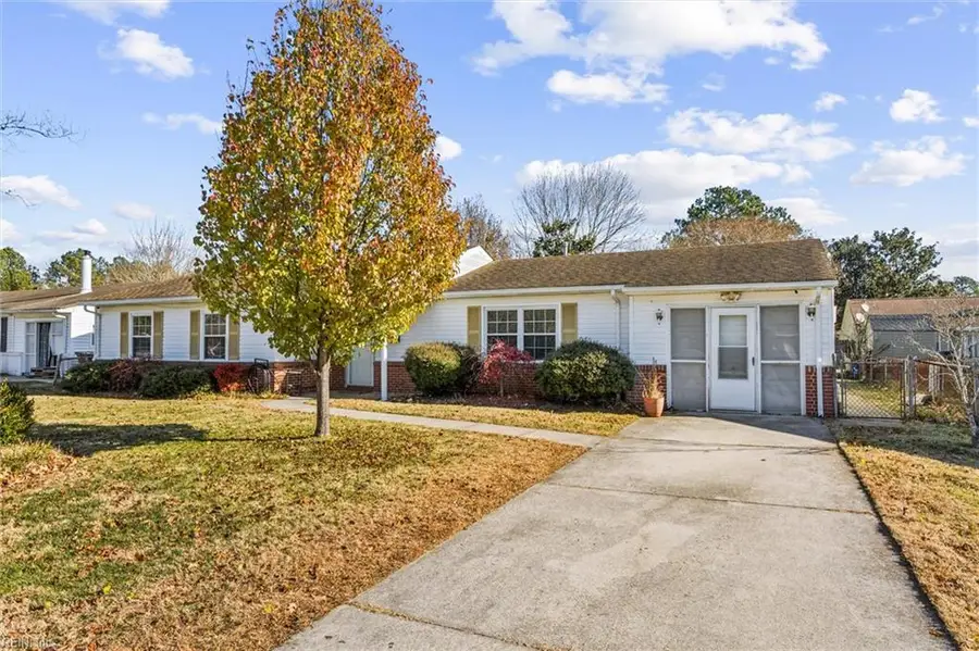 116 N Berwick Crescent, Virginia Beach, VA 23452 - Image #2