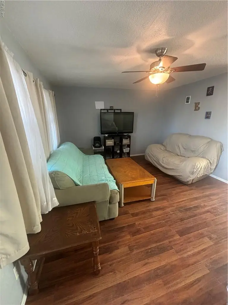 549 Rose Marie Avenue, Virginia Beach, VA 23462 - Image #3