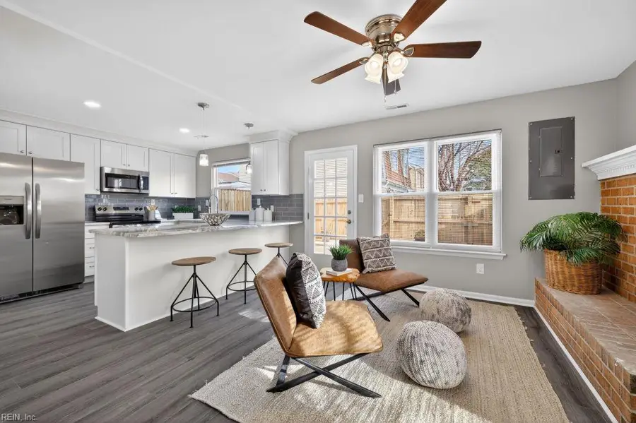 979 Smoke Tree Lane, Virginia Beach, VA 23452 - Image #2