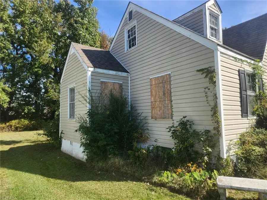 633 Sedgefield Drive, Newport News, VA 23605 - Image #3