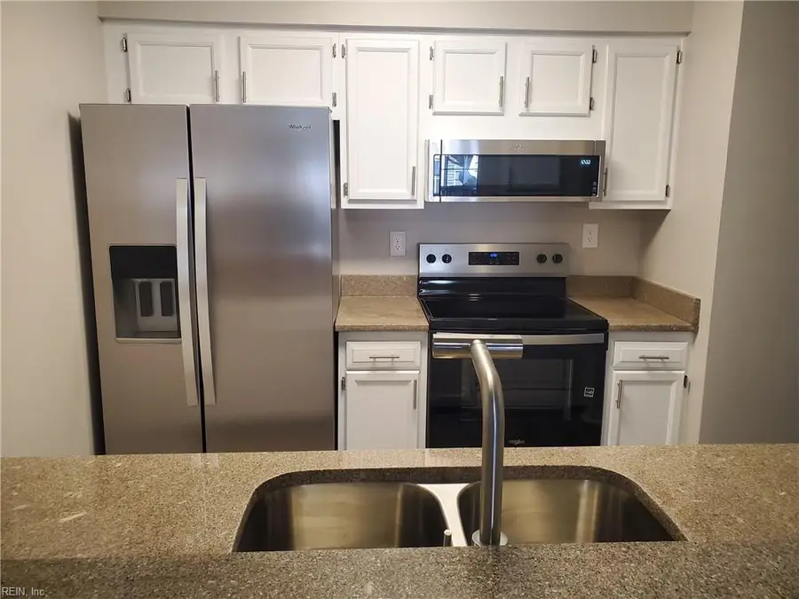 806 Rue Marseille, Chesapeake, VA 23320 - Image #3