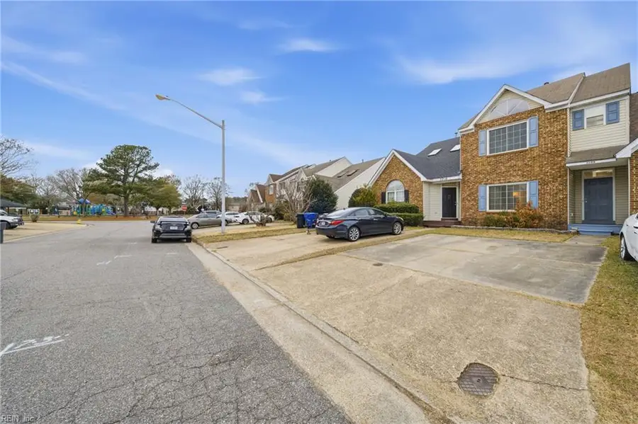 3208 Forest Green Drive, Virginia Beach, VA 23453 - Image #3