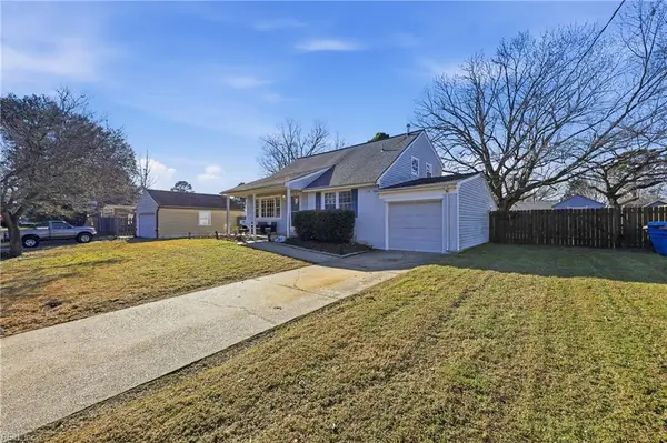 945 Redwood Circle, Virginia Beach, VA 23464