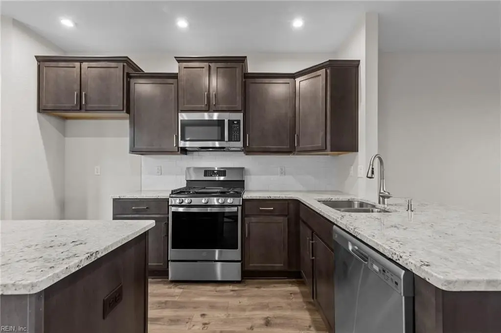 124 Freeman Divide, Hampton, VA 23666 - Image #1