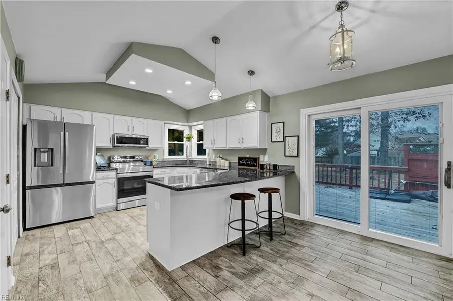 704 Yateley Court, Chesapeake, VA 23322 - Image #3