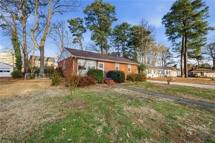21 Sidney Place, Newport News, VA 23601 - Image #2