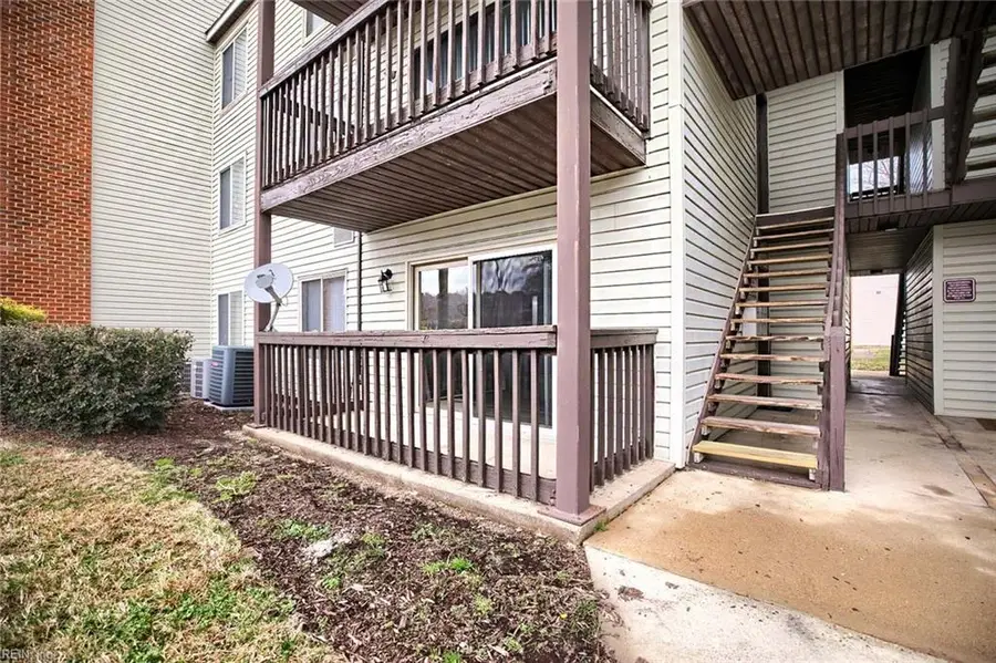 56 Wells Court, Hampton, VA 23666 - Image #2