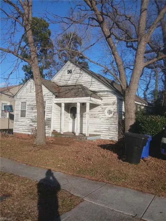 1709 Des Moines Avenue, Portsmouth, VA 23704