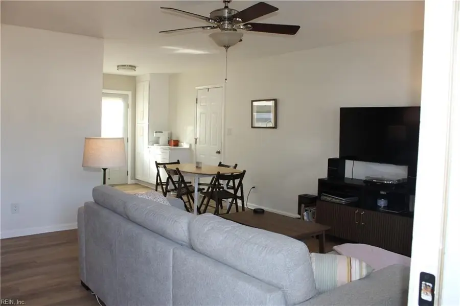 36 Pennington Avenue, Newport News, VA 23606 - Image #2