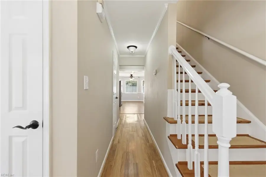 596 Thole Street, Norfolk, VA 23505 - Image #3