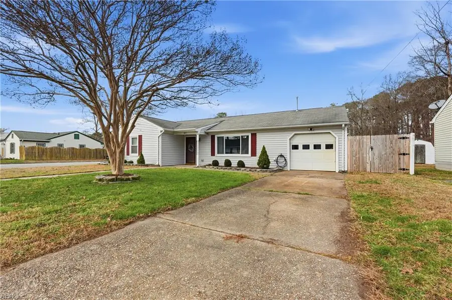 827 Winslow Drive, Newport News, VA 23608 - Image #2