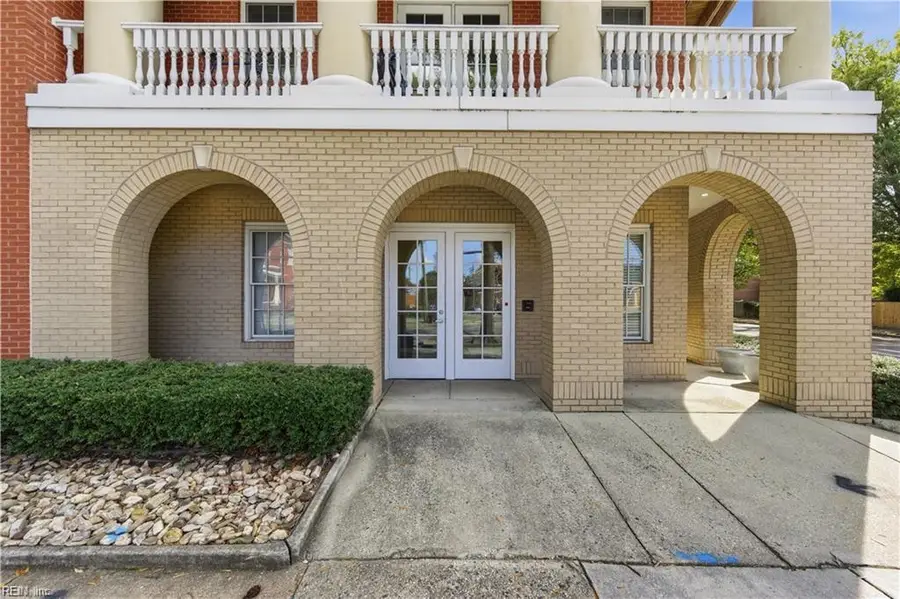 450 W Princess Anne Road #208, Norfolk, VA 23517 - Image #2