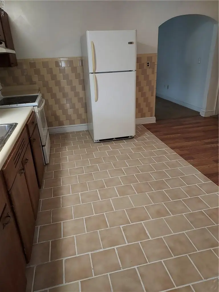 140 Greenbrier Avenue, Norfolk, VA 23505 - Image #2