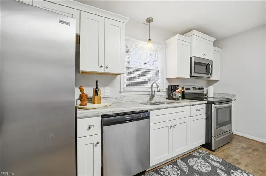 812 Ridgeway Avenue, Hampton, VA 23661 - #3