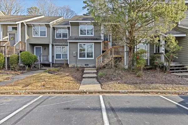 2718 Seashore Cove, Virginia Beach, VA 23454