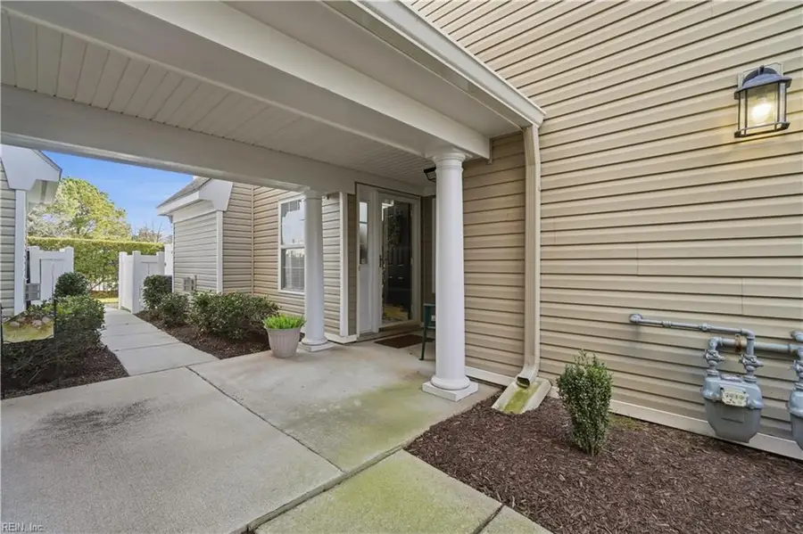 810 Kearney Place, Virginia Beach, VA 23462 - Image #2
