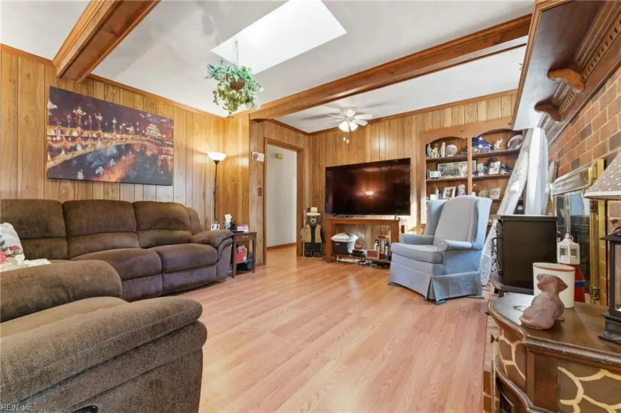 925 Bellingham Drive, Chesapeake, VA 23322 - Image #3