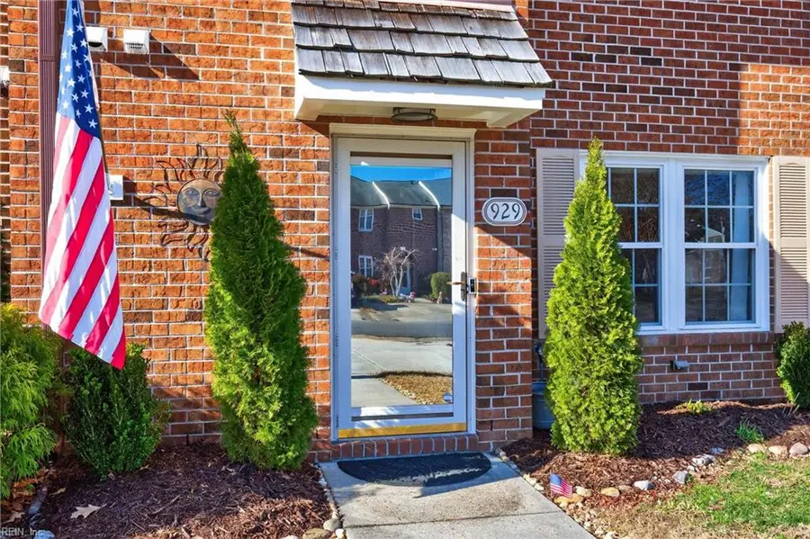 929 Welch Circle, Virginia Beach, VA 23452 - Image #2