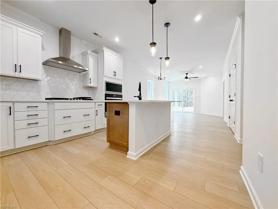 1535 Waltham Lane, Newport News, VA 23608 - #2