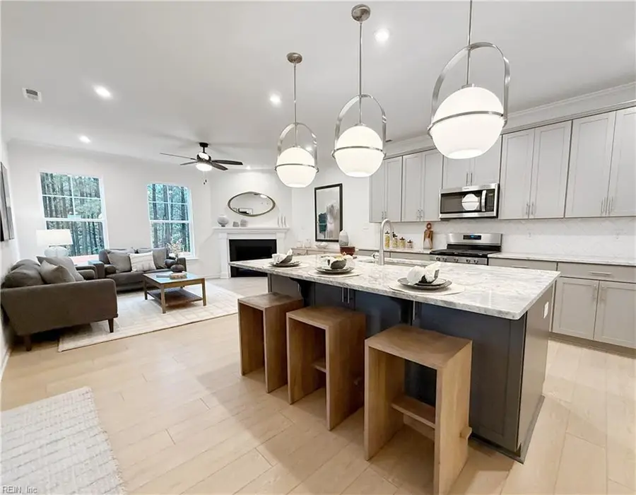 1533 Waltham Lane, Newport News, VA 23608 - Image #3