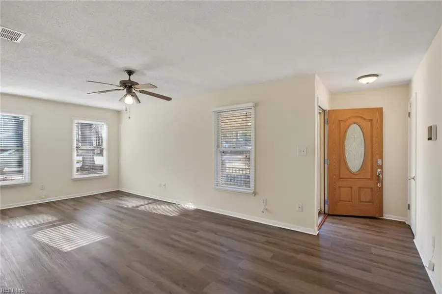 3532 Champlain Lane, Virginia Beach, VA 23452 - Image #3