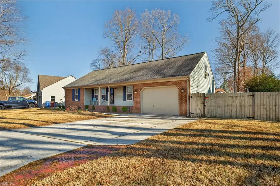 929 Brandermill Drive, Chesapeake, VA 23322 - Image #3