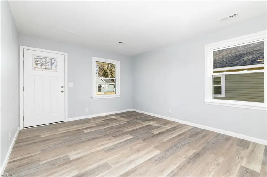 266 Wadlow Street, Emporia, VA 23847 - Image #3